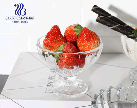 Garbo Unique Design Small cute  6oz Glass Ice Cream Cup Glass Dessert bowl dish footed base lead free wholesale