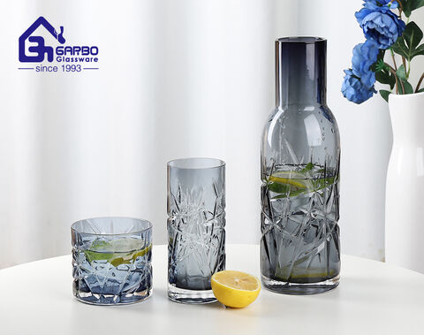 Carafe en verre de couleur gris massif, nouveaux modèles en relief, pour fournisseurs de boissons 1L